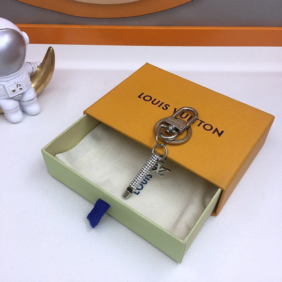 BL -High Quality Keychains LUV 072