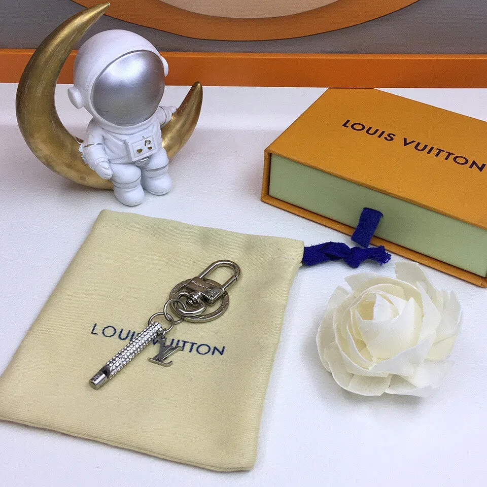 BL -High Quality Keychains LUV 072