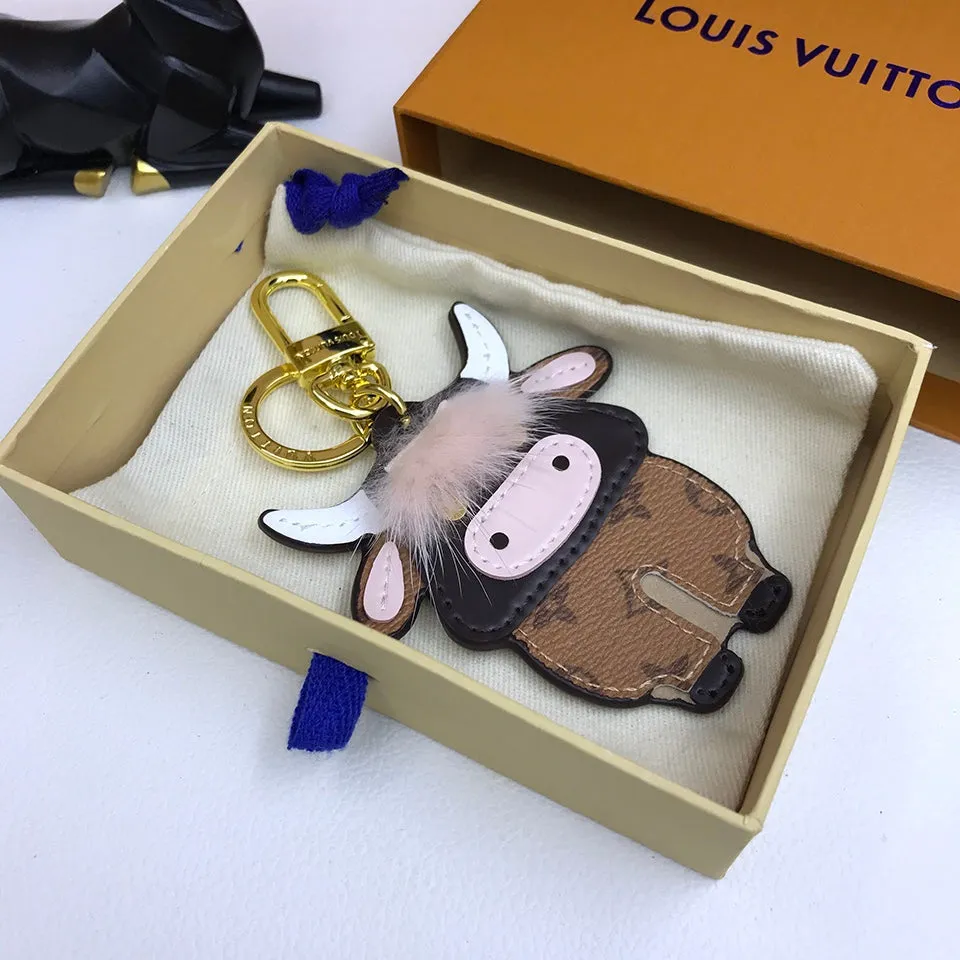 BL -High Quality Keychains LUV 085