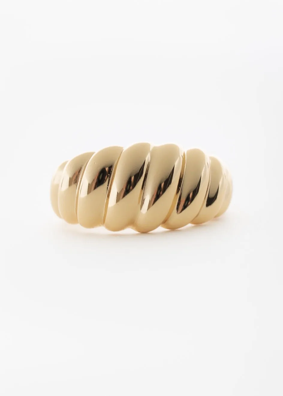 Croissant Ring in Gold