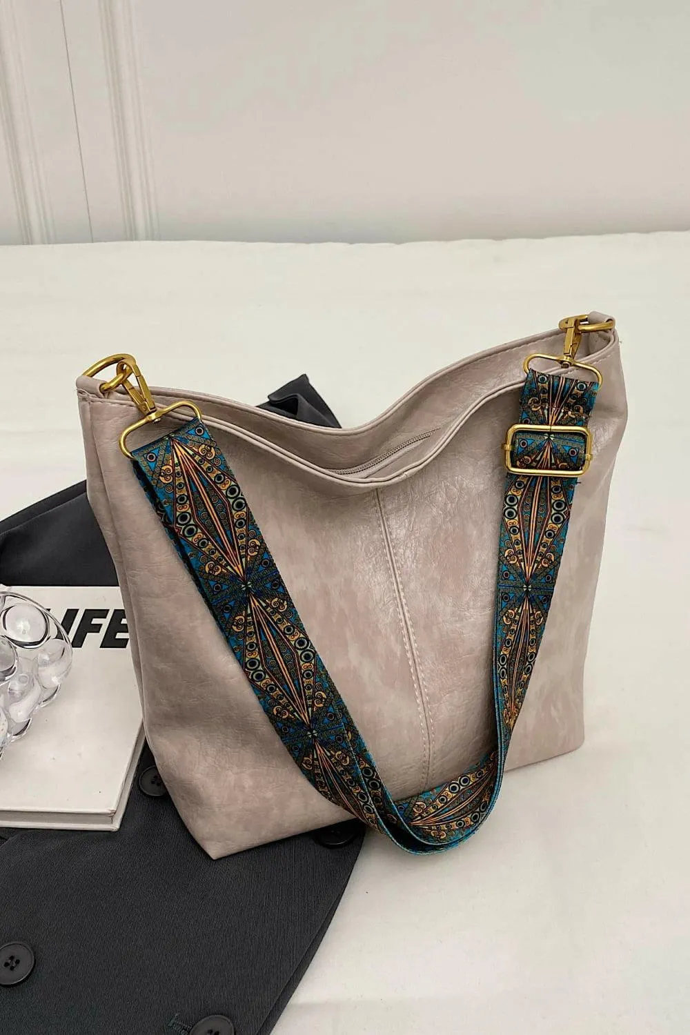 Glam Fusion Shoulder Bag: Stylish PU Leather Chic Accessory