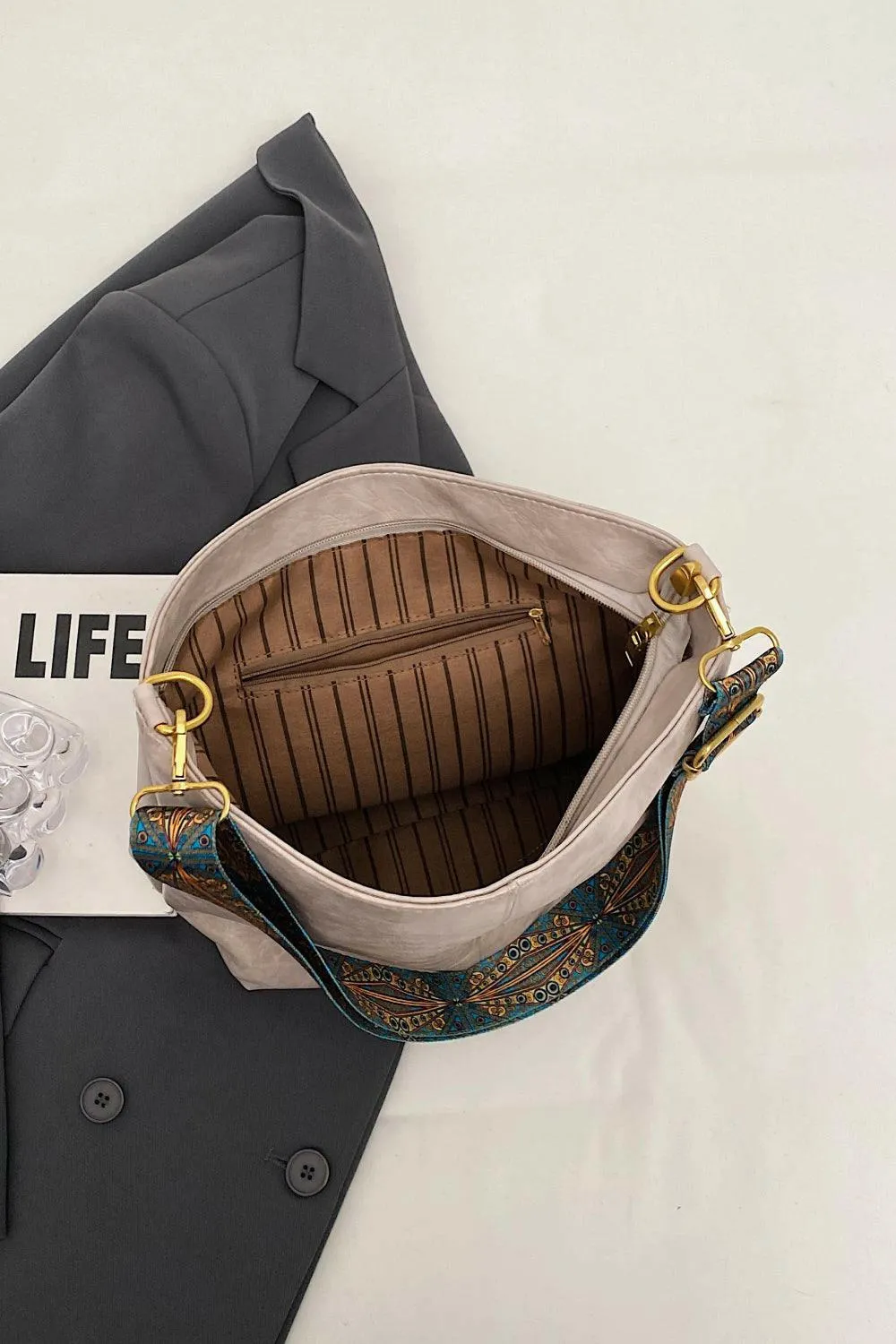 Glam Fusion Shoulder Bag: Stylish PU Leather Chic Accessory