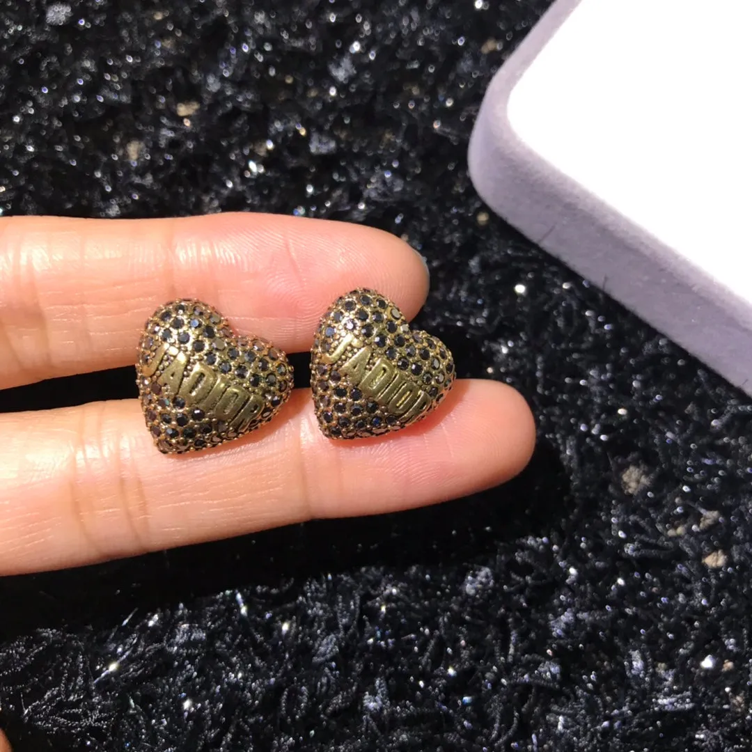 High Quality Earring Dir 010