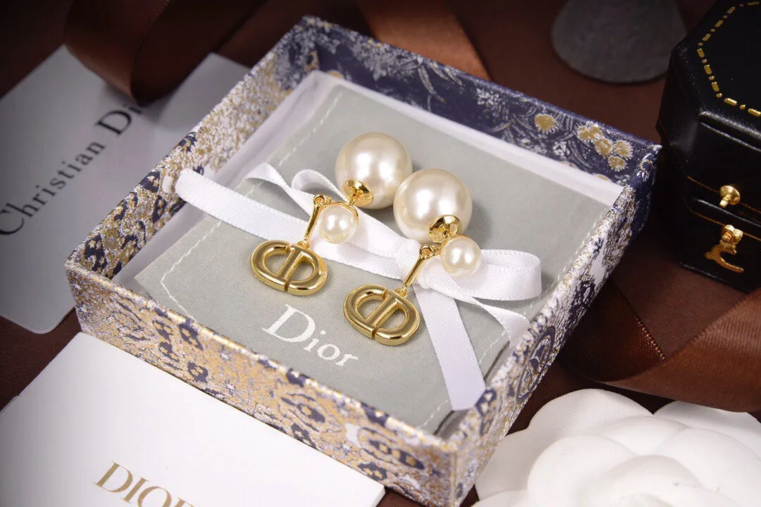 High Quality Earring Dir 017