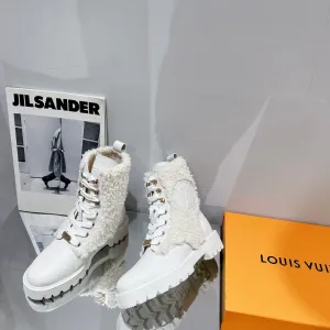 High Quality  LUV BOOTS 008