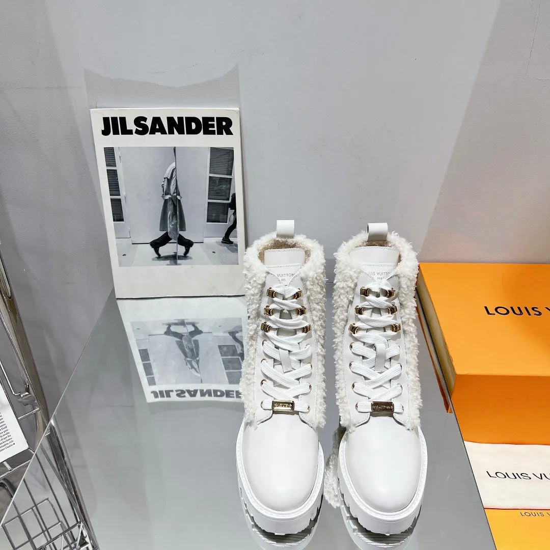 High Quality  LUV BOOTS 008