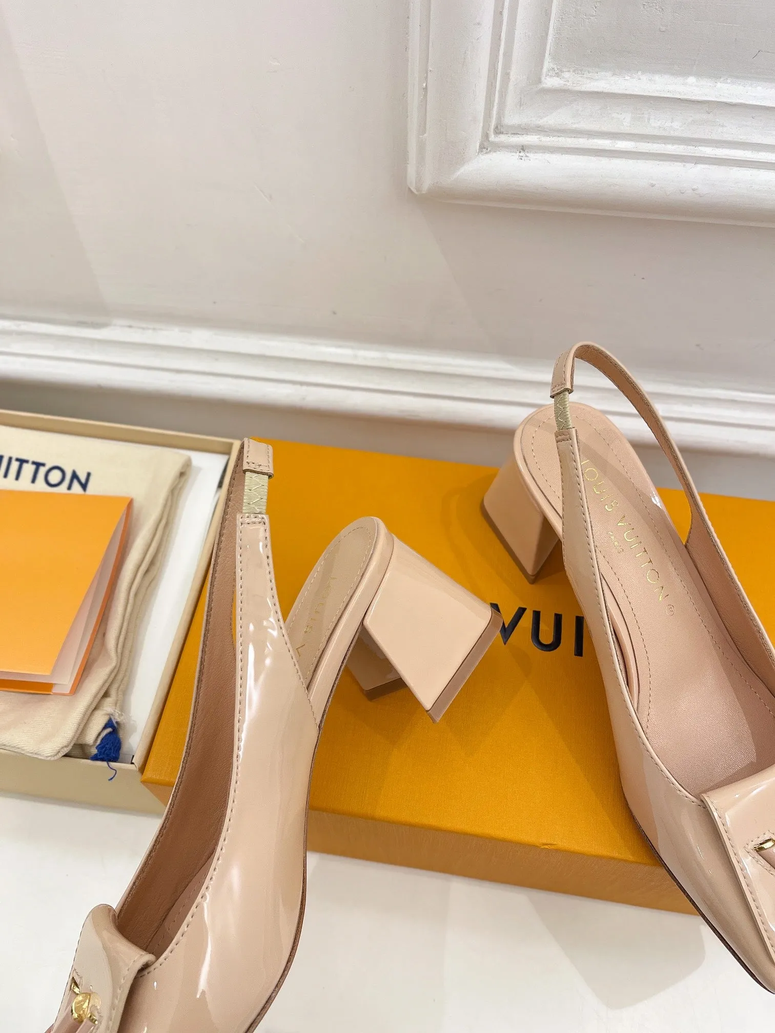 High Quality LUV High Heel Shoes 027