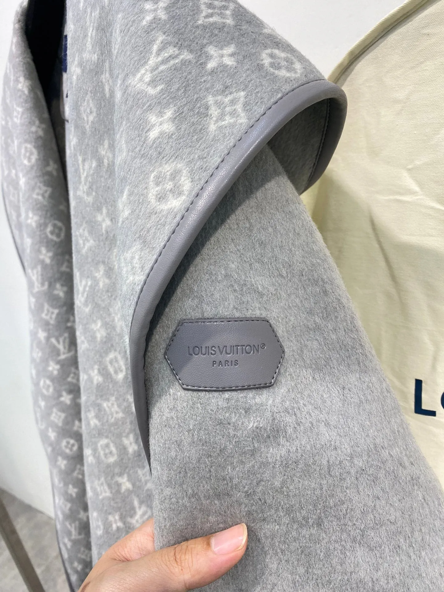 High Quality LUV Wrap Coat 004