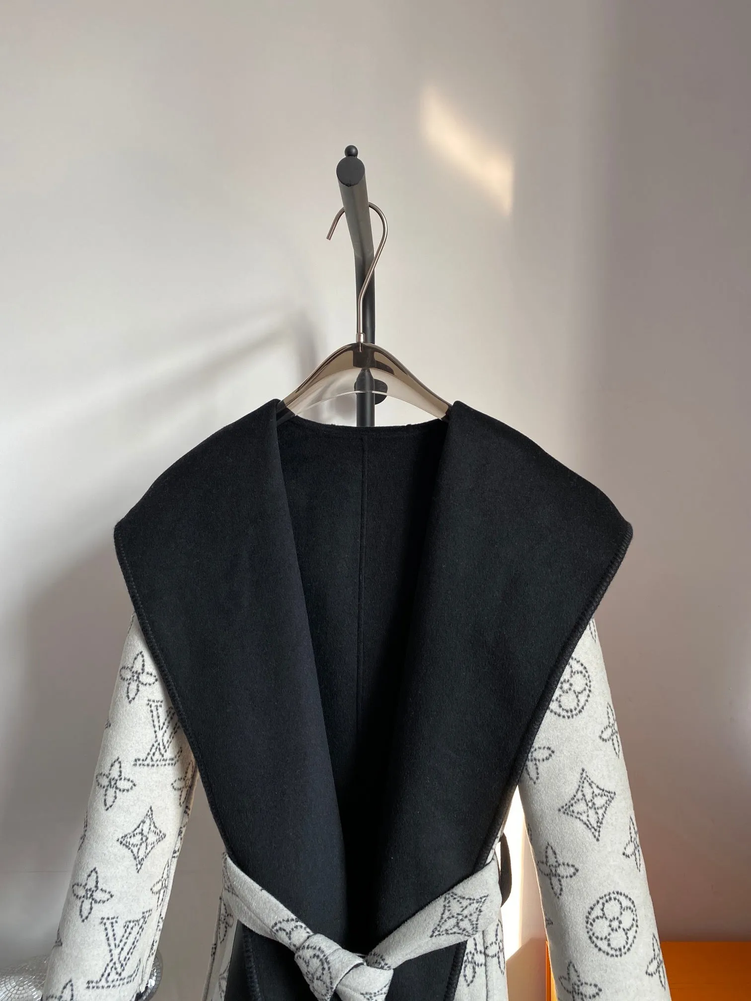 High Quality LUV Wrap Coat 023