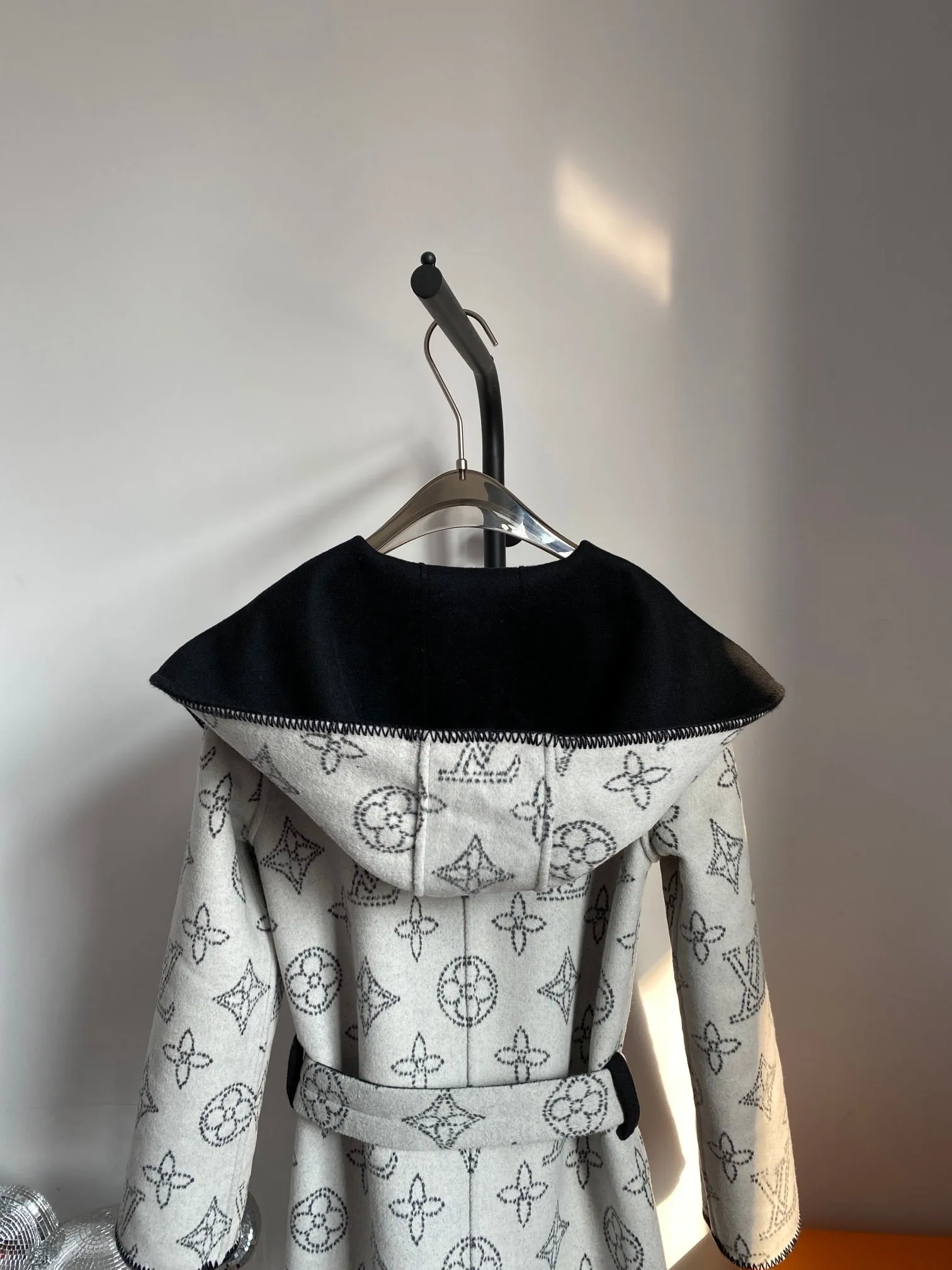 High Quality LUV Wrap Coat 023