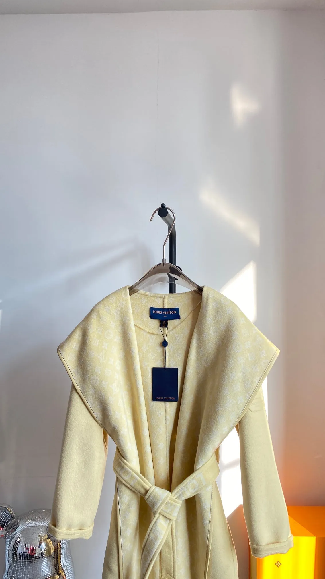High Quality LUV Wrap Coat 035