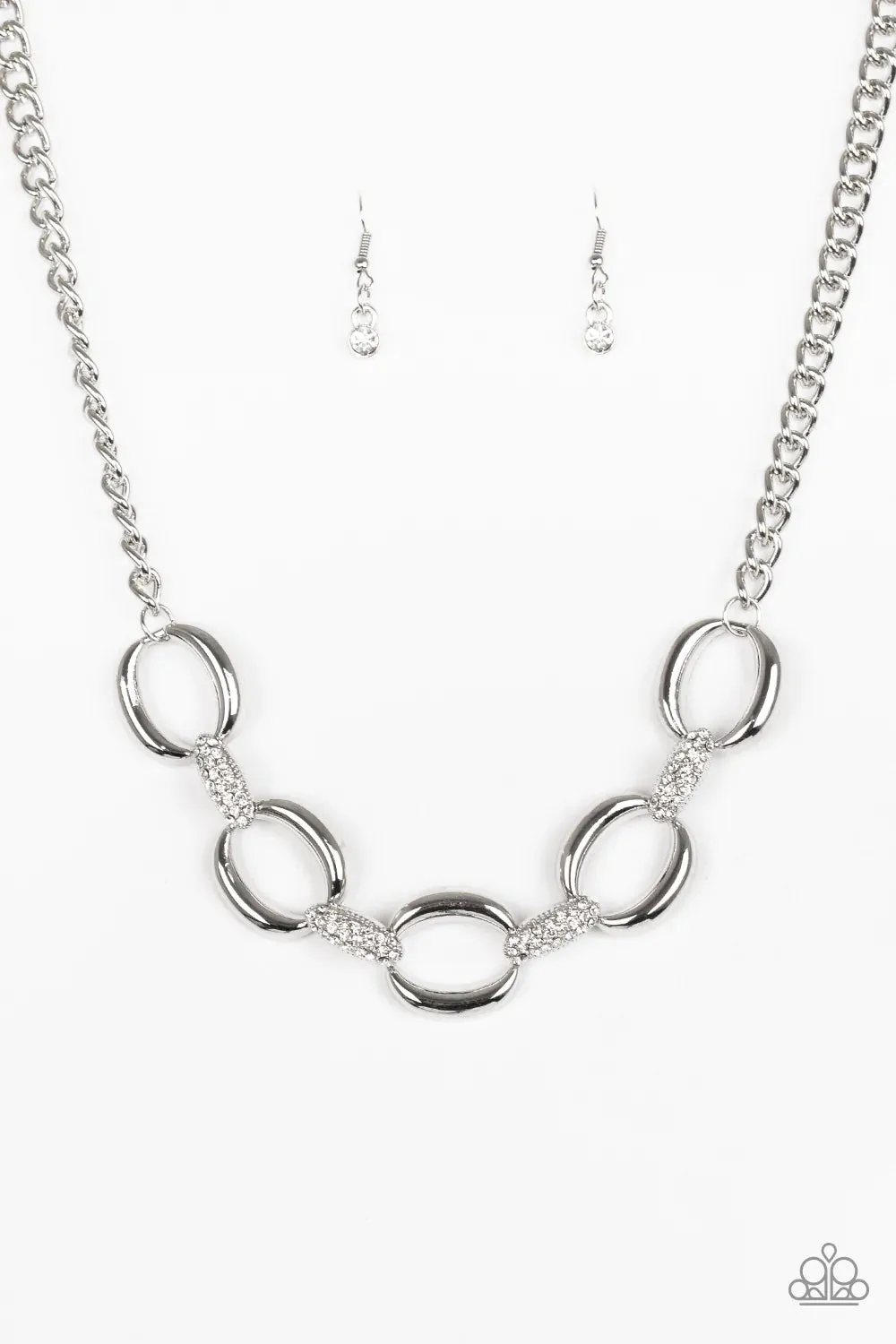 Paparazzi Necklace ~ Boss Boulevard - White
