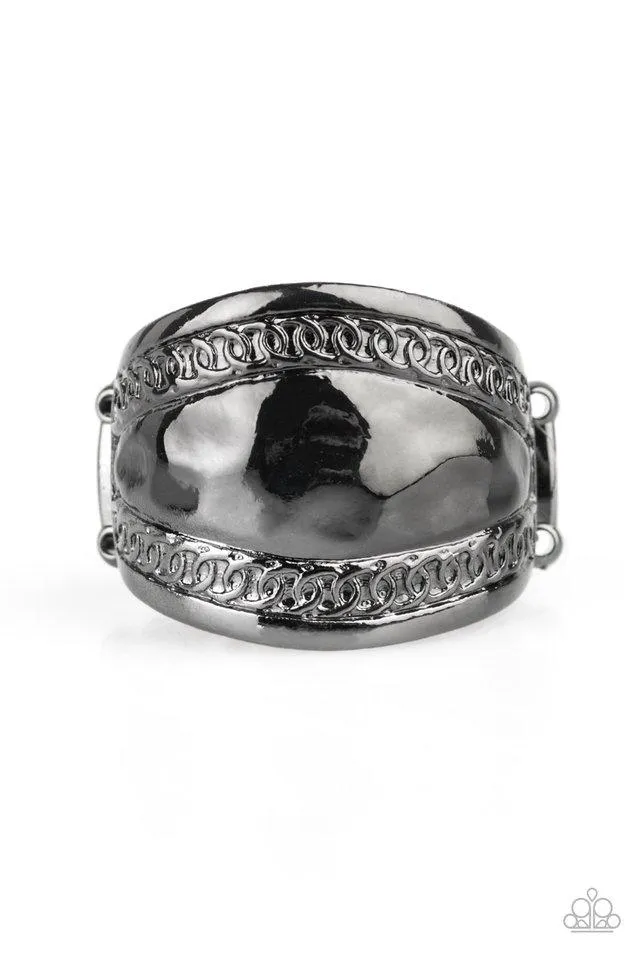 Paparazzi Ring ~ Sunset Groove - Black