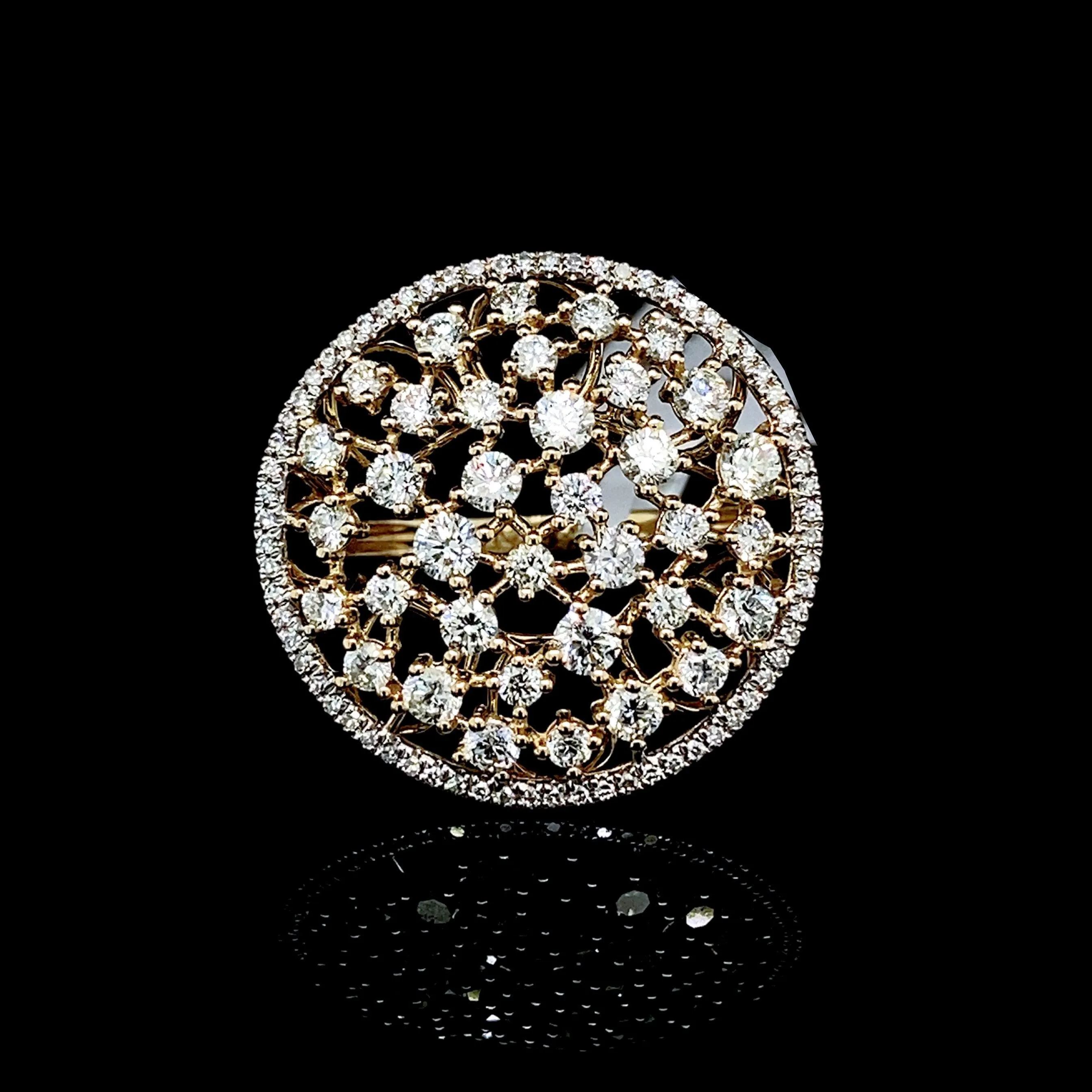 PREORDER | Golden Round Diamond Statement Ring 14kt